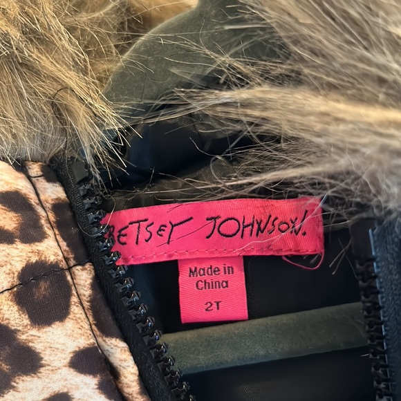 Betsey Johnson Leopard Print Vest - Picture 5 of 5